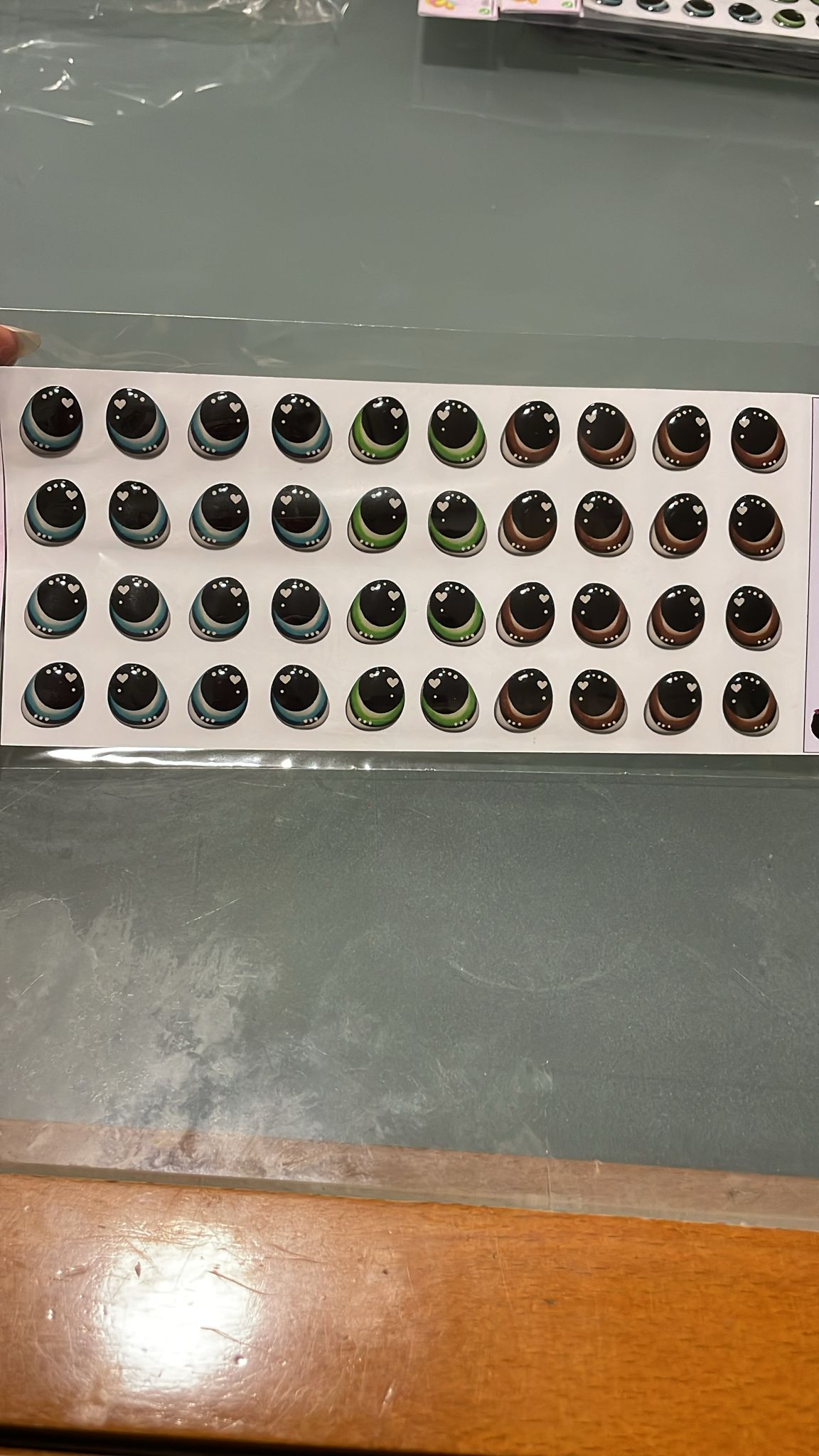 Ojitos resinados 037 Verartes