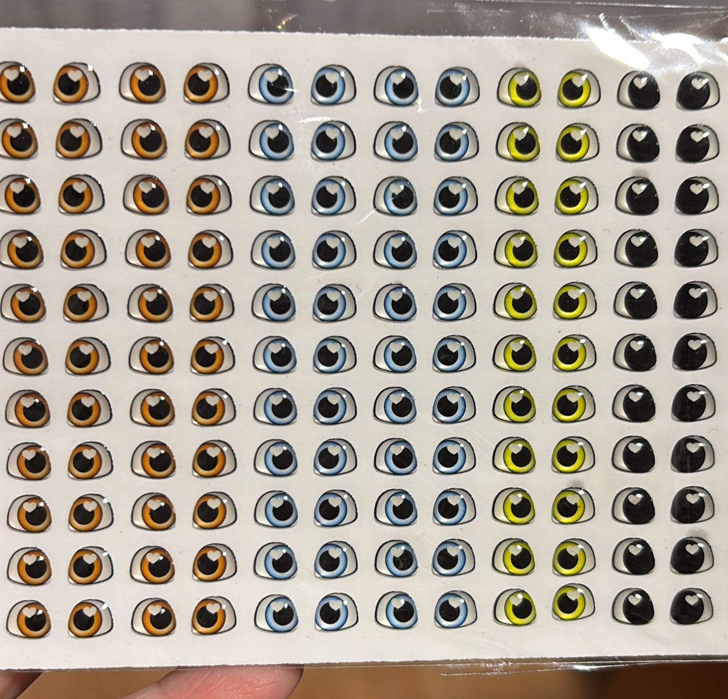 Ojitos Resinados 605