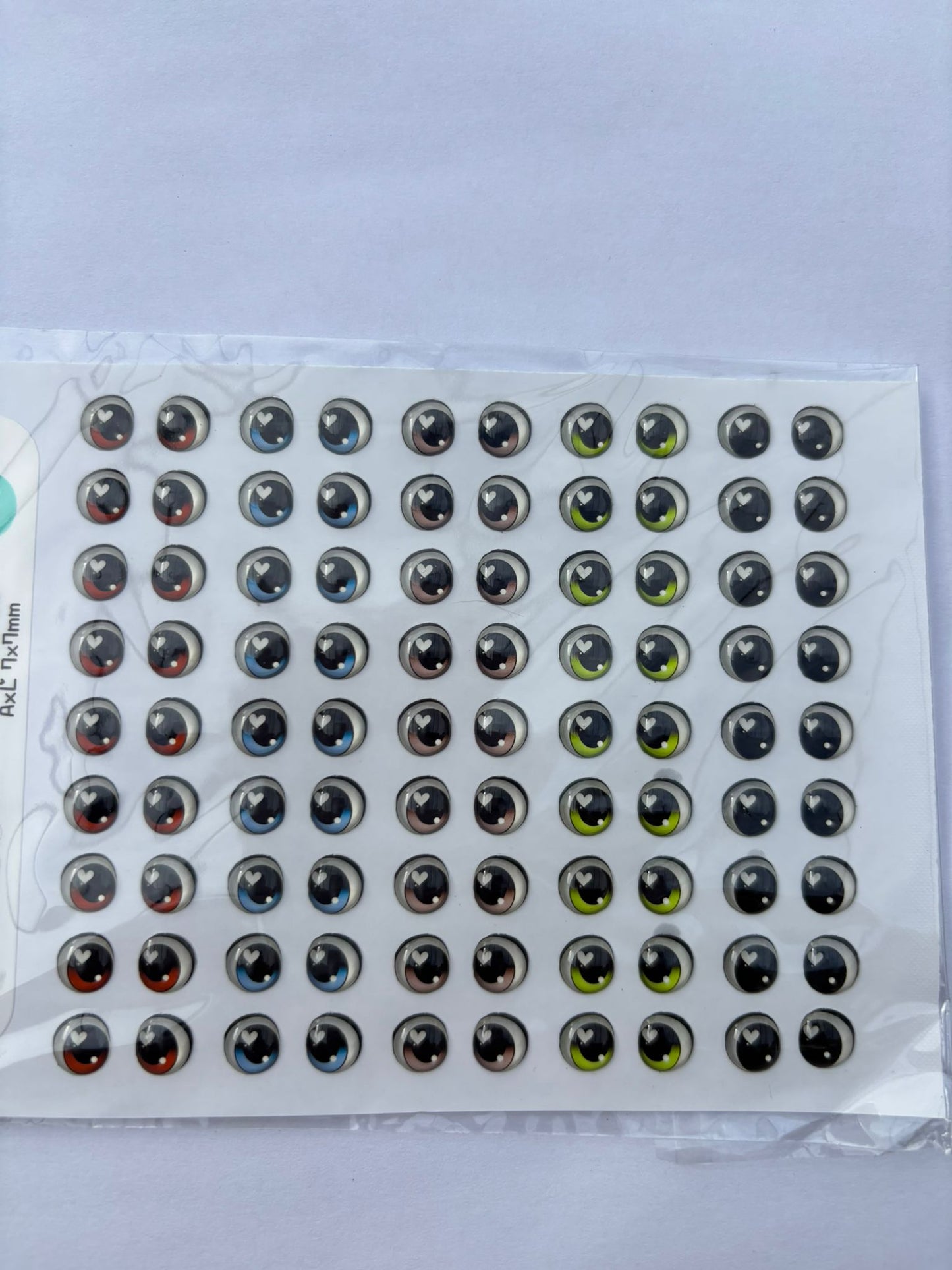 Ojitos Resinados 677