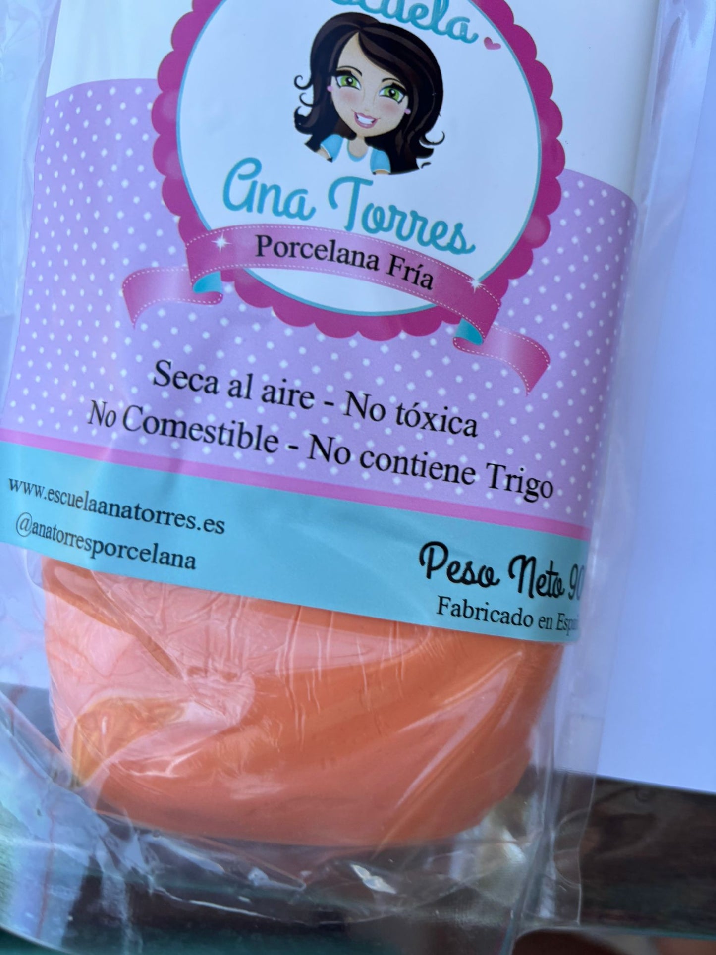 Porcelana Fría Ana Torres Color