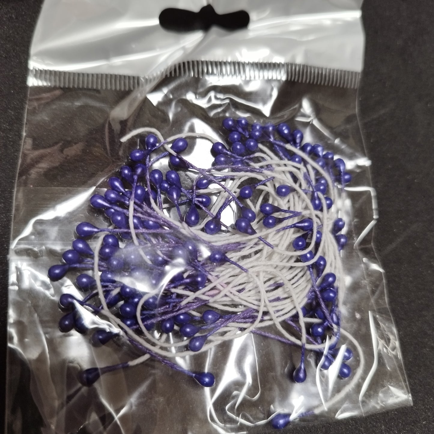 Pistilos perlados azulones