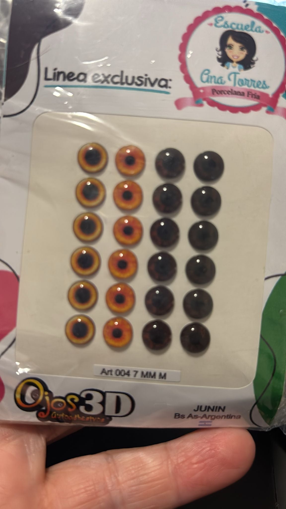 Ojitos Resinados 004 Iris Ana Torres Marron