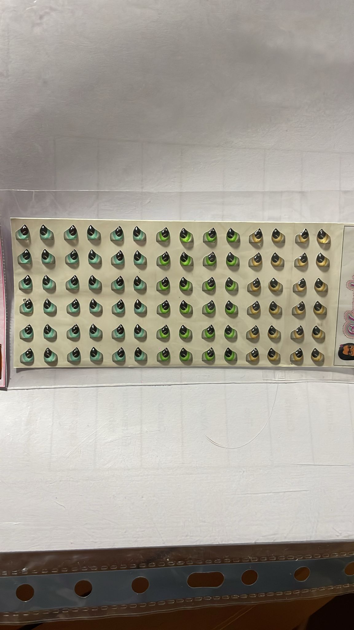 Ojitos resinados Verartes 015