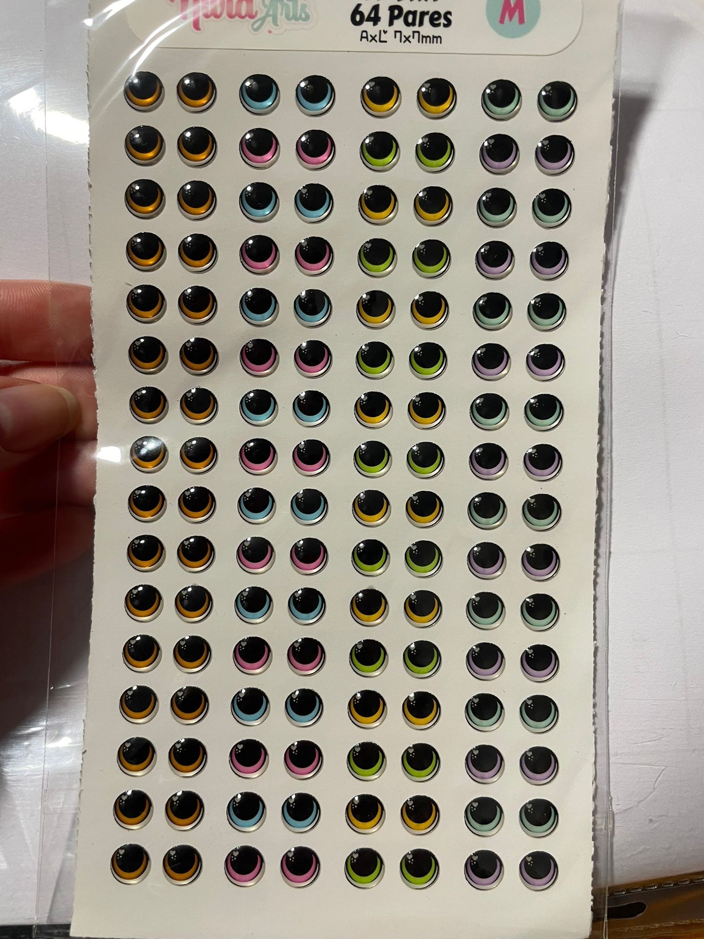 Ojitos resinados 114