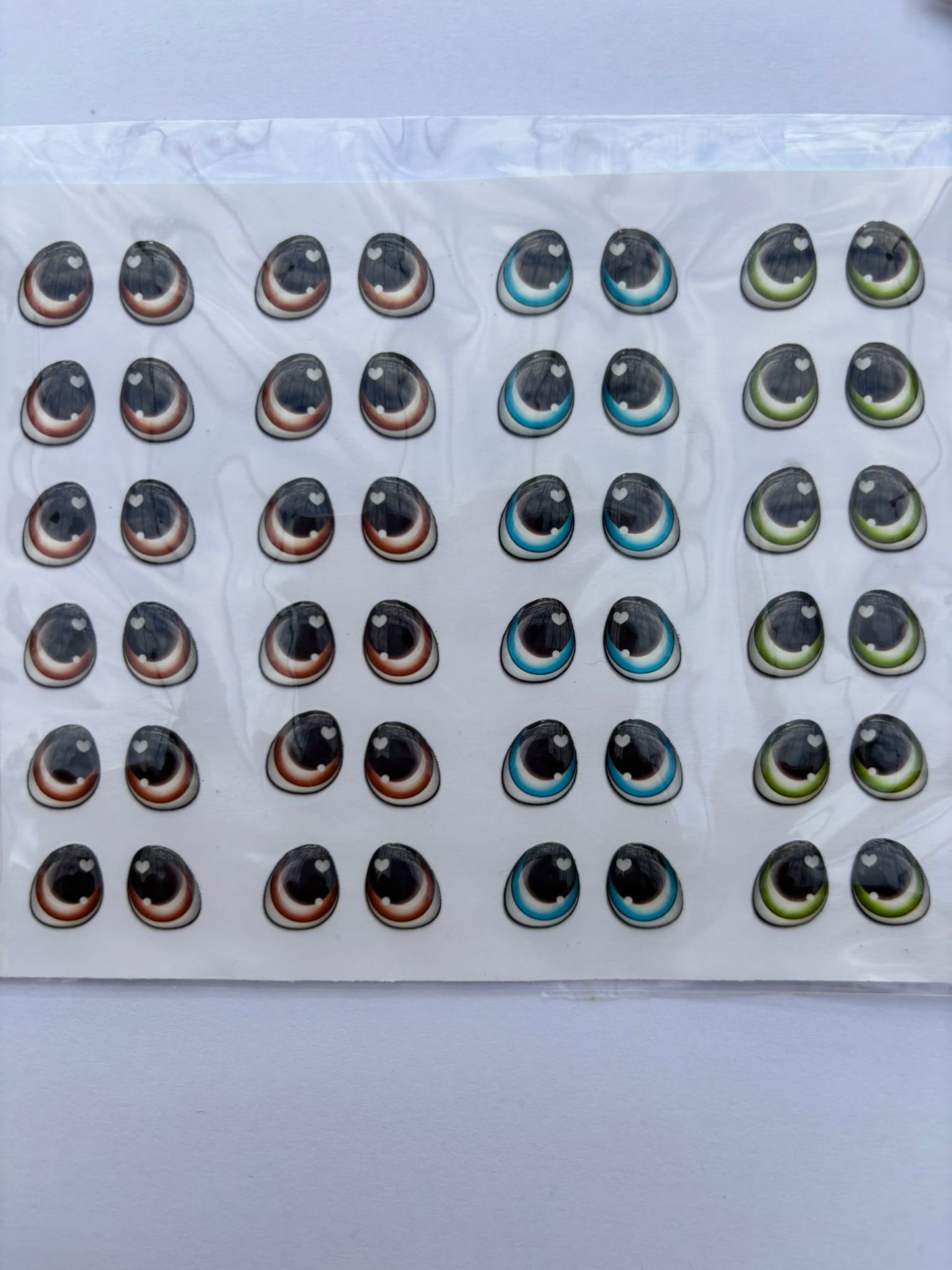 Ojitos Resinados 287