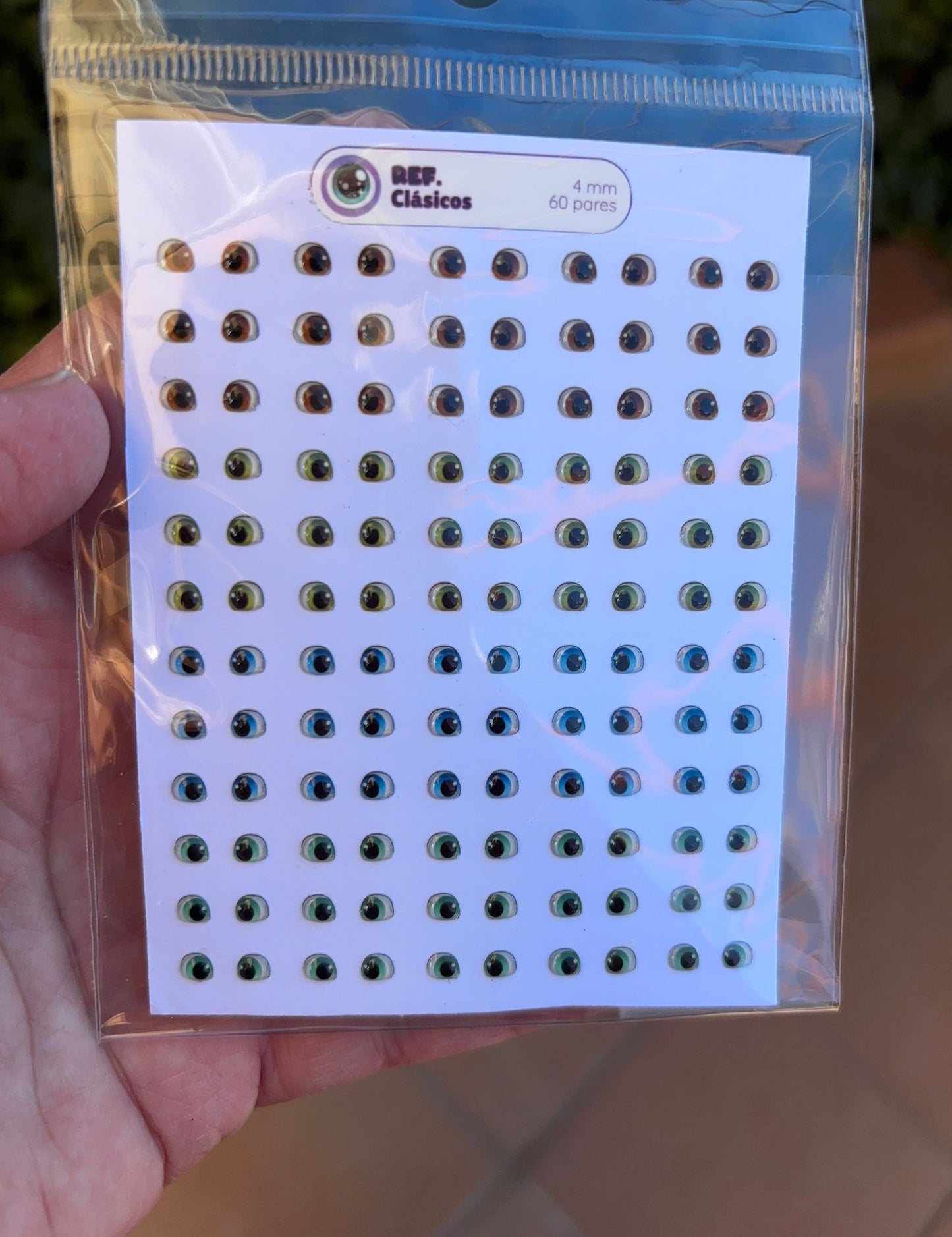 Ojitos 4 mm 60 pares