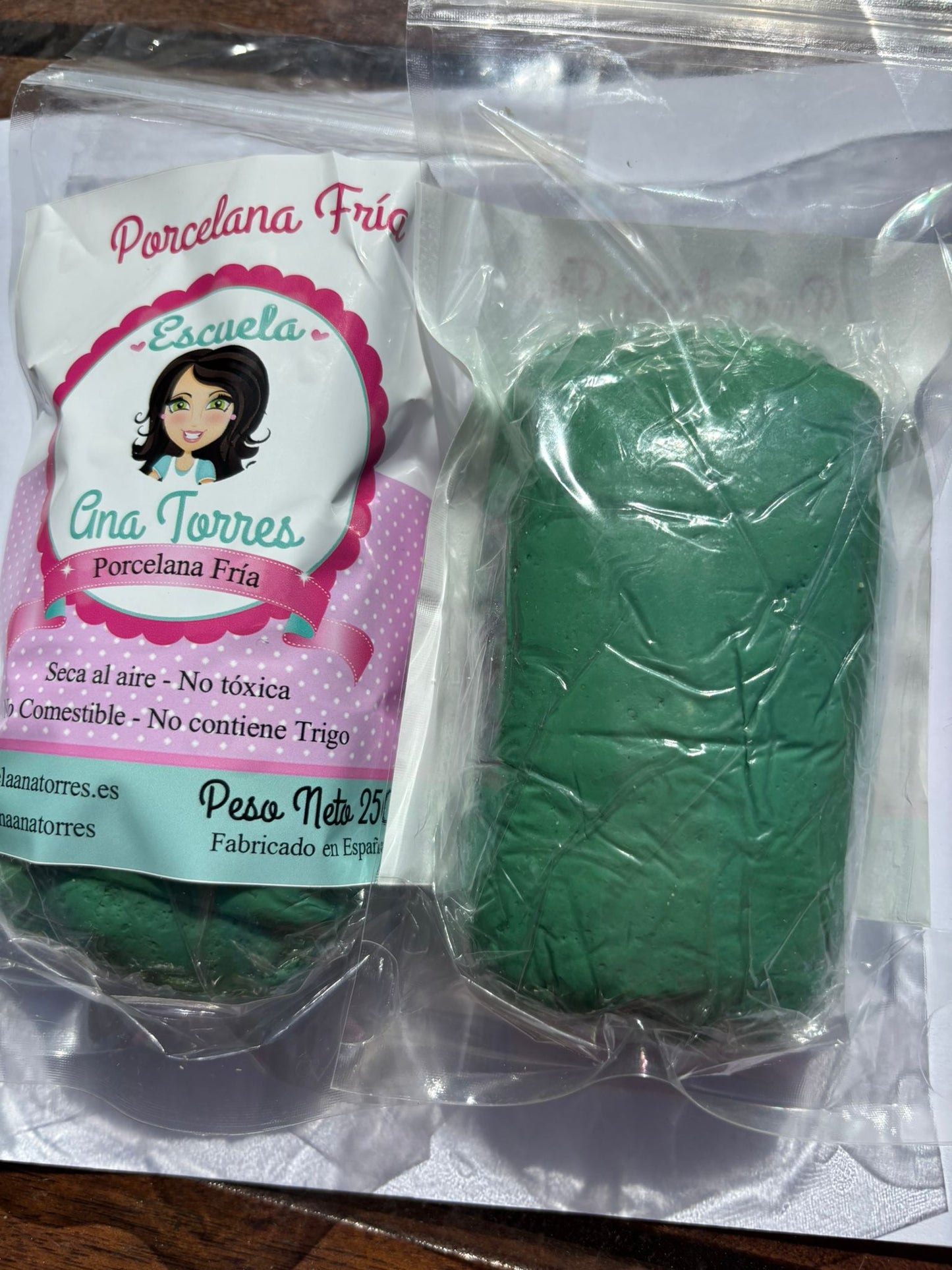 Porcelana Fria Ana Torres COLOR